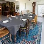Le Chateau D'aigueze Aigueze