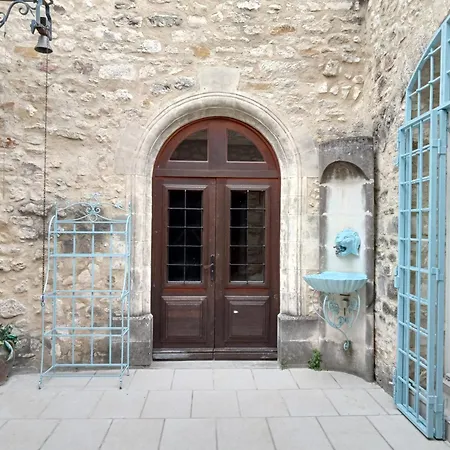 Le Chateau D'aigueze