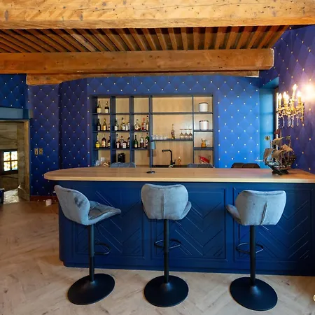 וילה Le Chateau D'aigueze אגז