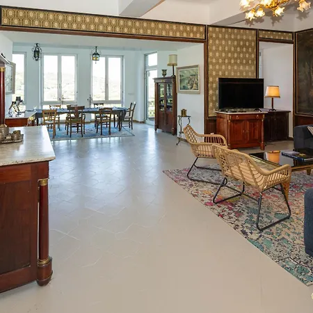 Βίλα Le Chateau D'aigueze *