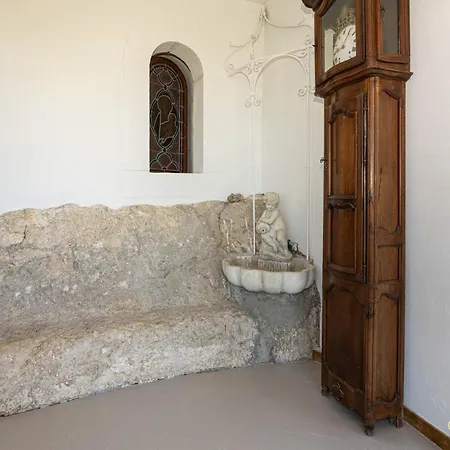 Le Chateau D'aigueze *