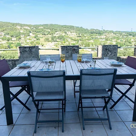 Le Chateau D'aigueze *