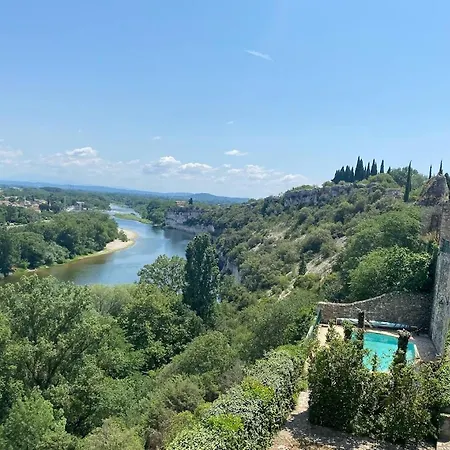 וילה Le Chateau D'aigueze אגז
