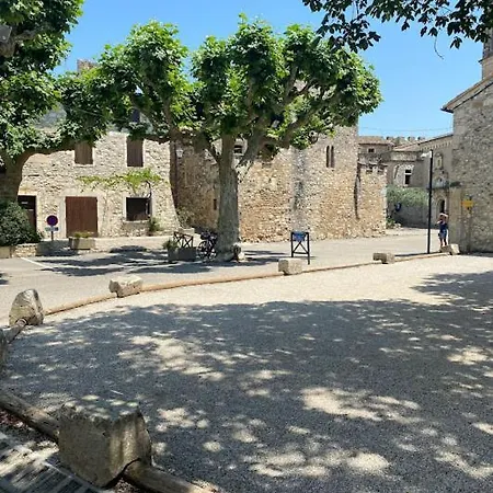 Le Chateau D'aigueze