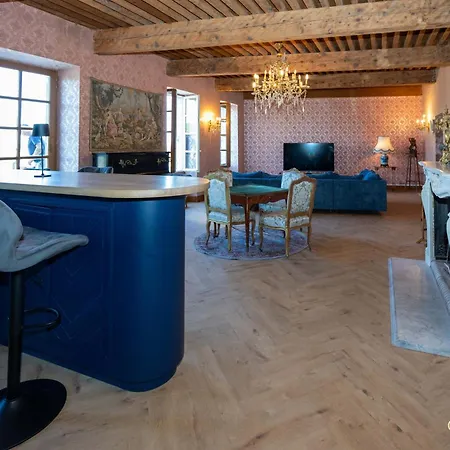 וילה Le Chateau D'aigueze אגז